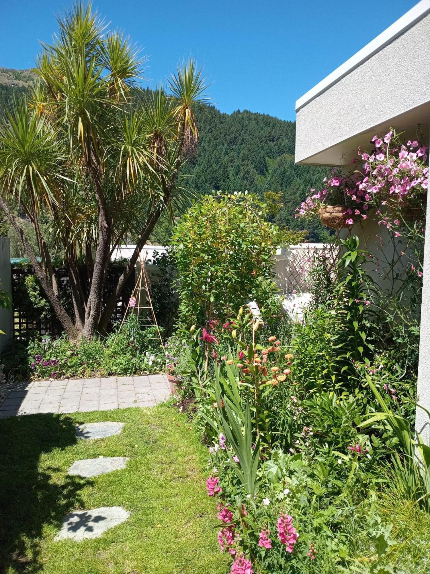 Queenstown Retreat Экстерьер фото